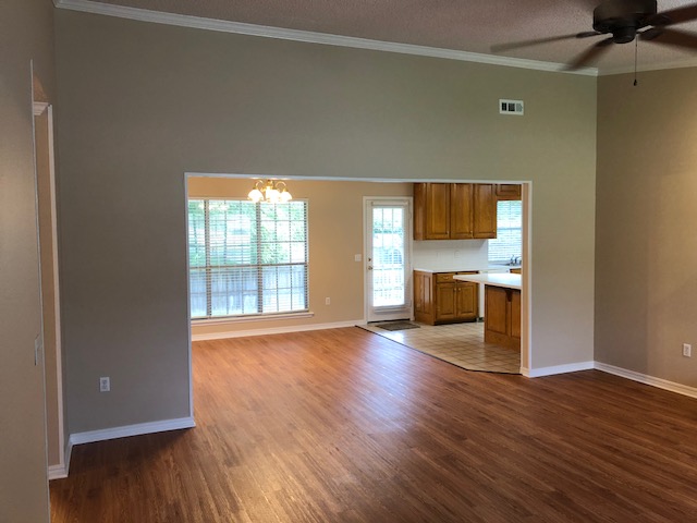 1276 Living to Dining Room